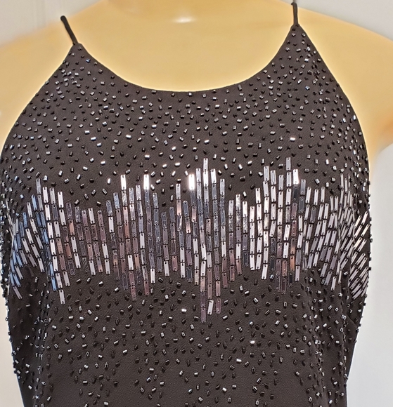 Dress - Picture 3 of 5